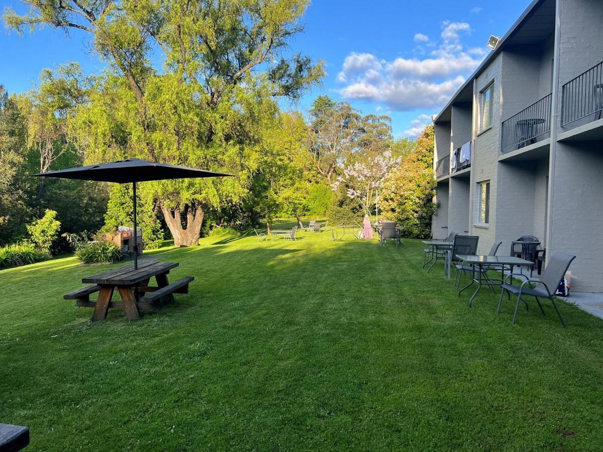 Riverbank Park Motel Bright Buitenkant foto