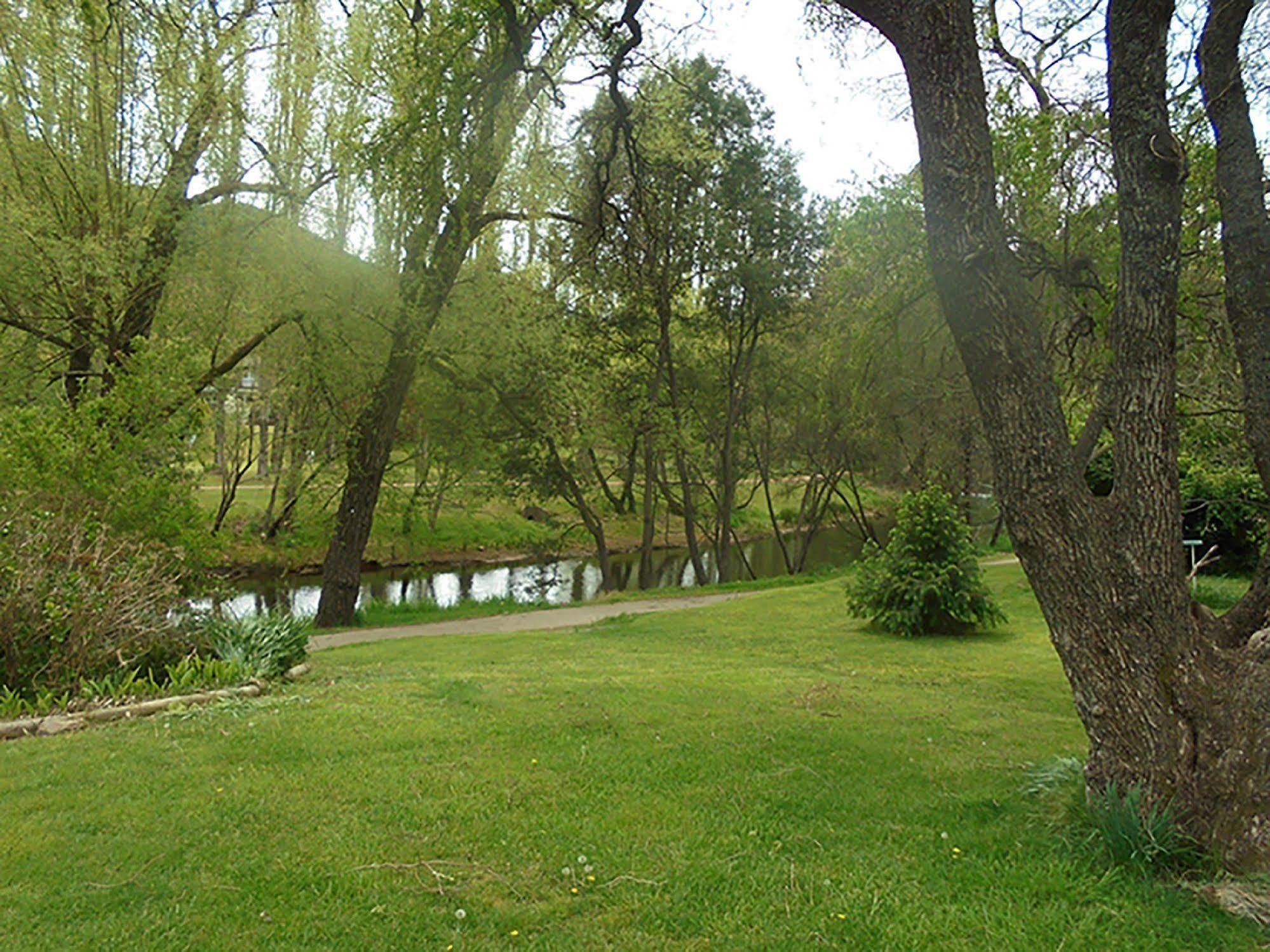 Riverbank Park Motel Bright Buitenkant foto